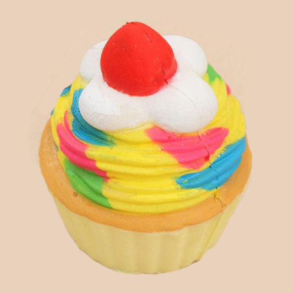  4 Colorful Cupcake