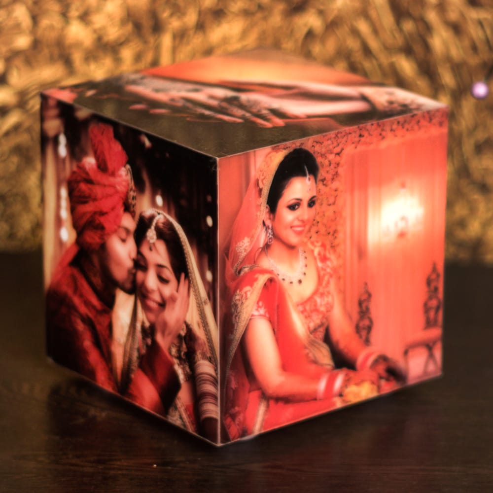 Cube Table Lamp