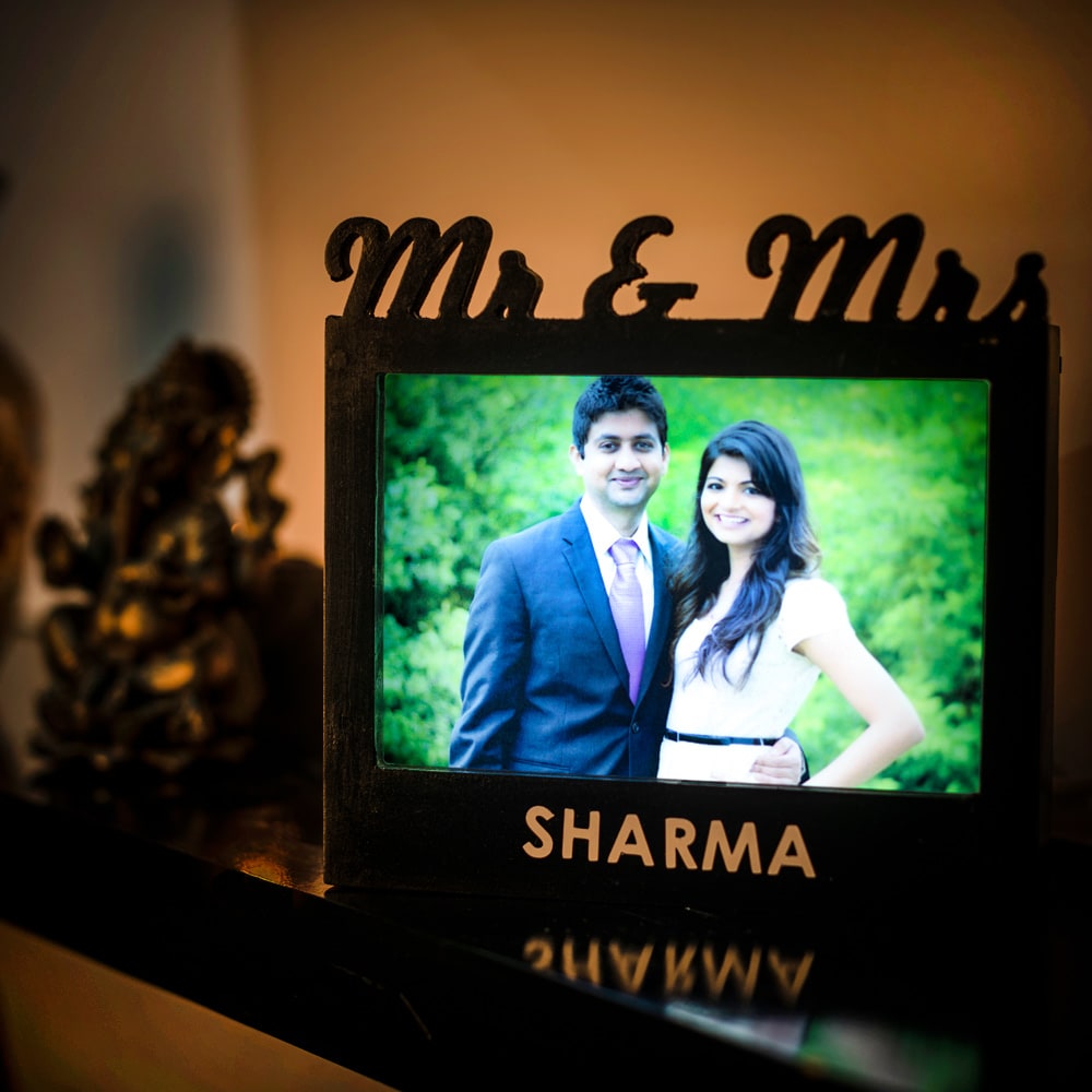  Mr And Mrs Frame