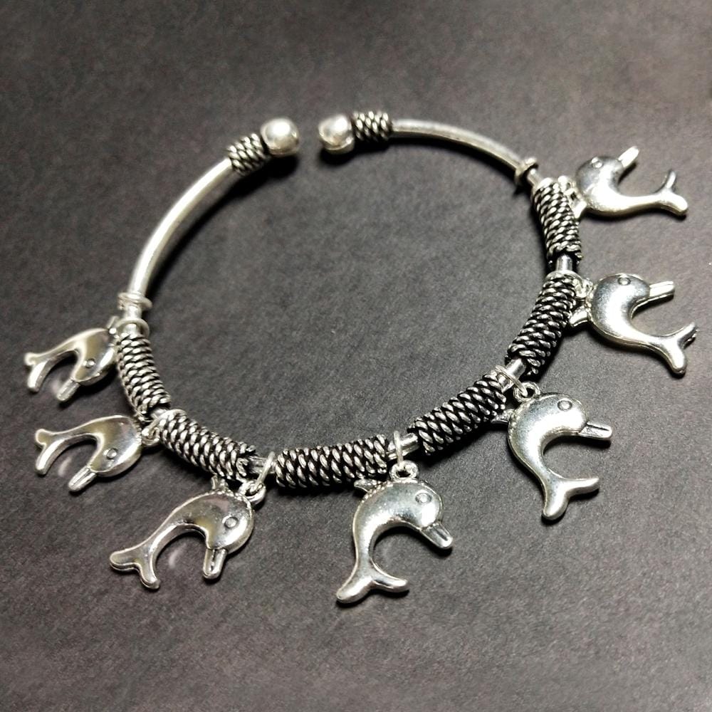  Dolphin Charm