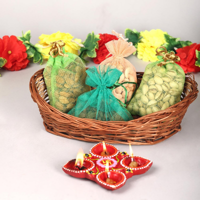 Dry Fruits Hamper With Diyas
