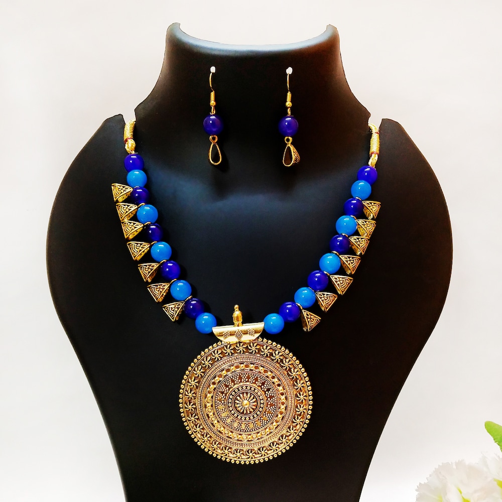  Blue Gold Tone Necklace Earrings Set