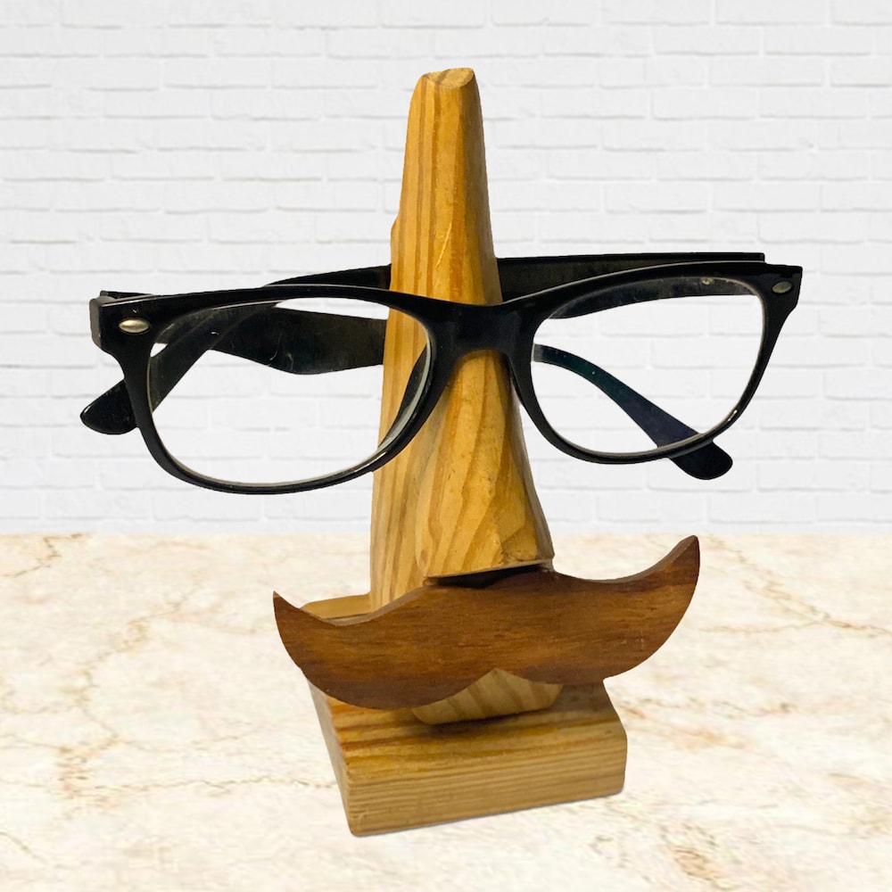  Artistic Specs Holder