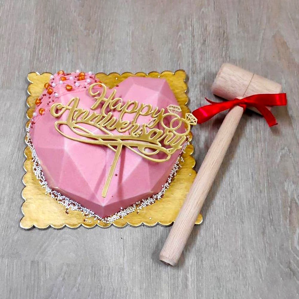  Wow Strawberry Pinata Cake