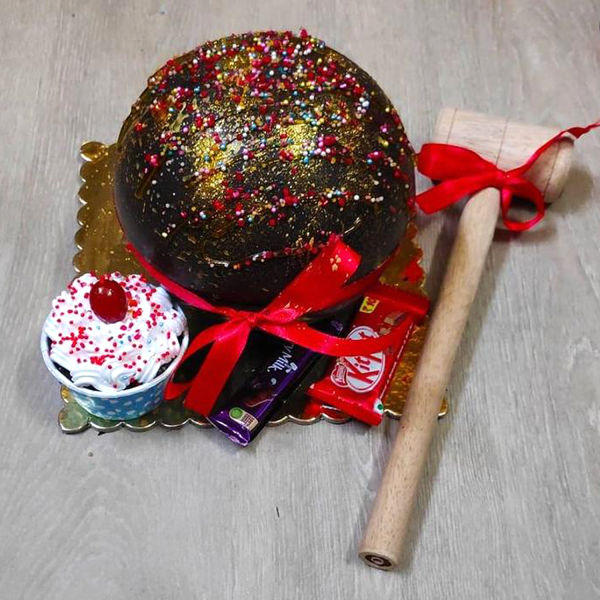  Sparkling Choco Pinata Cake