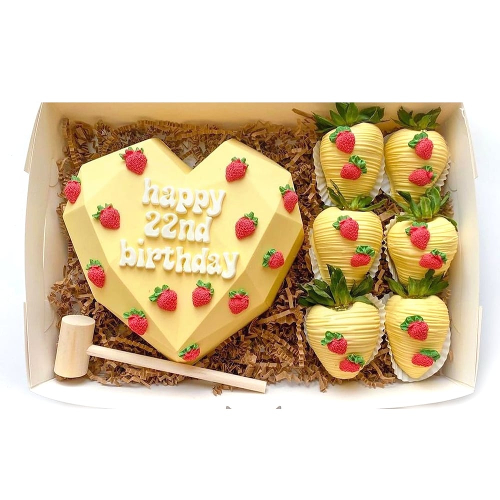  Strawberry Love Pinata