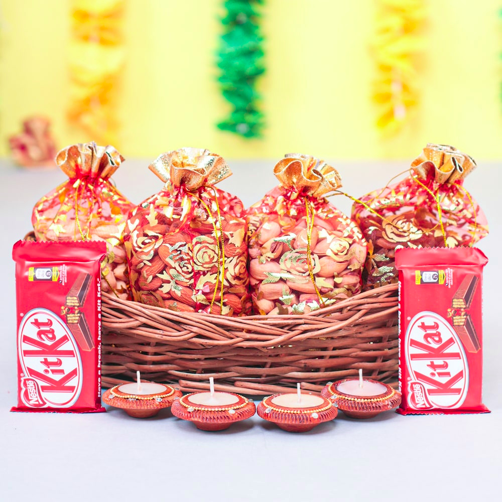  Mix Dryfruits Hamper