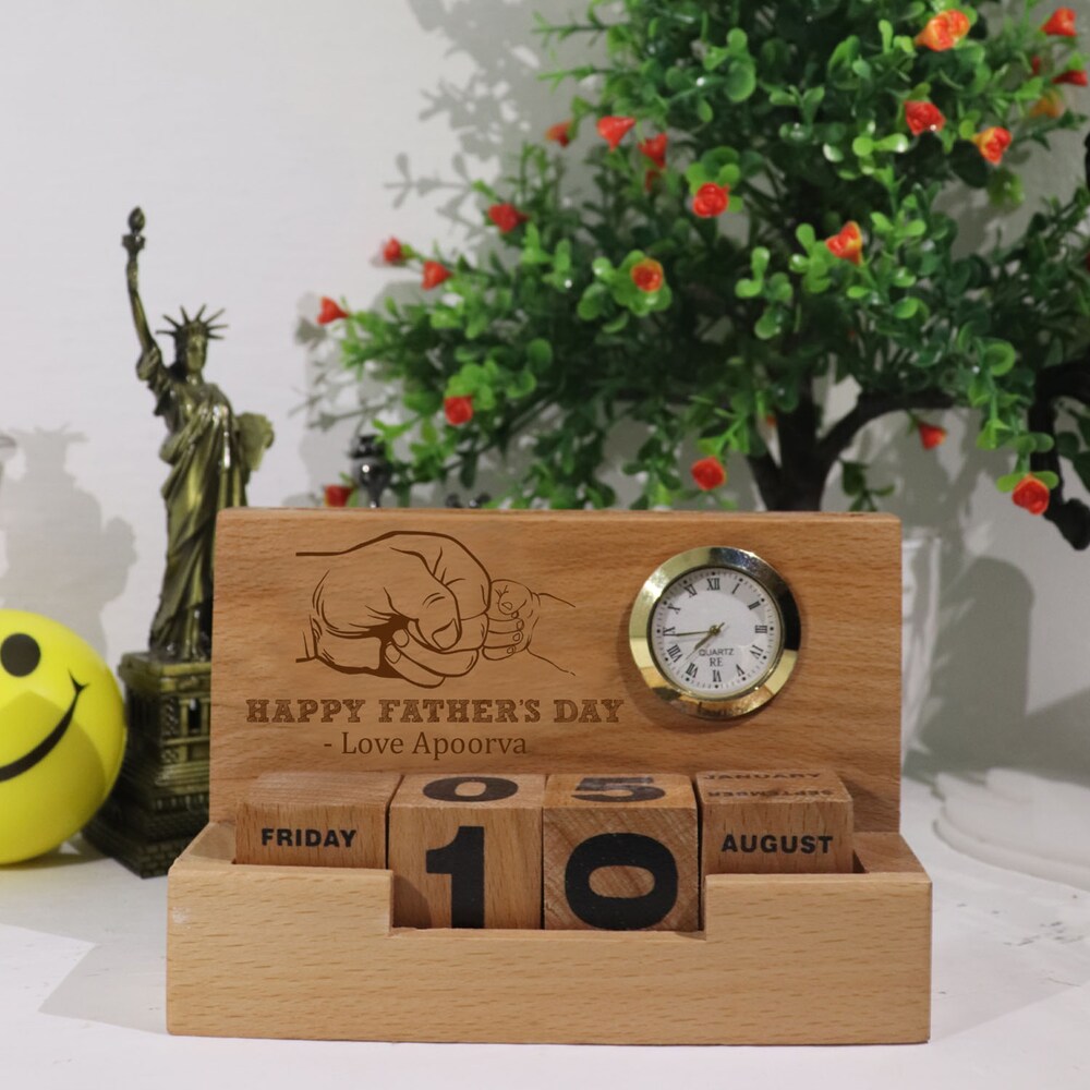  Personalised Happy Fathers Day Wooden Calendar