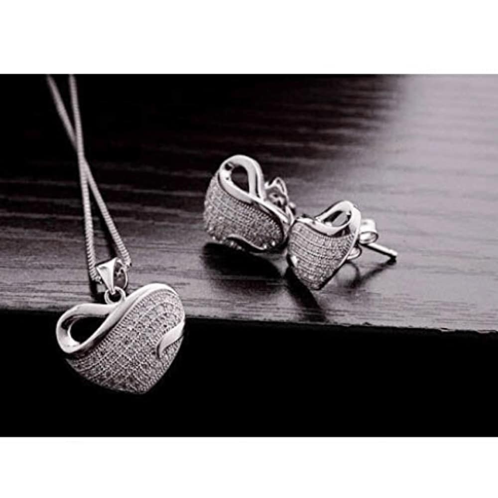  Heart Pendant Set