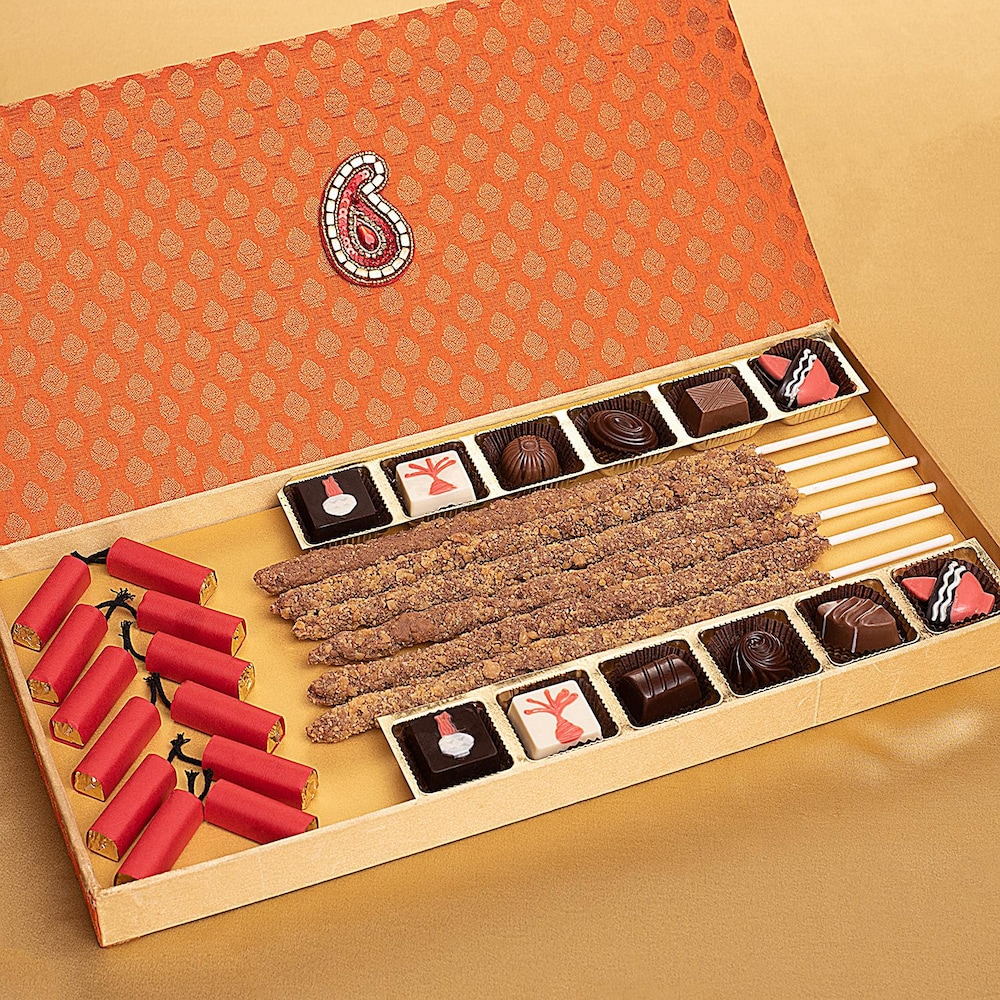  A Diwali Feast Cracker Chocolate Gift Box
