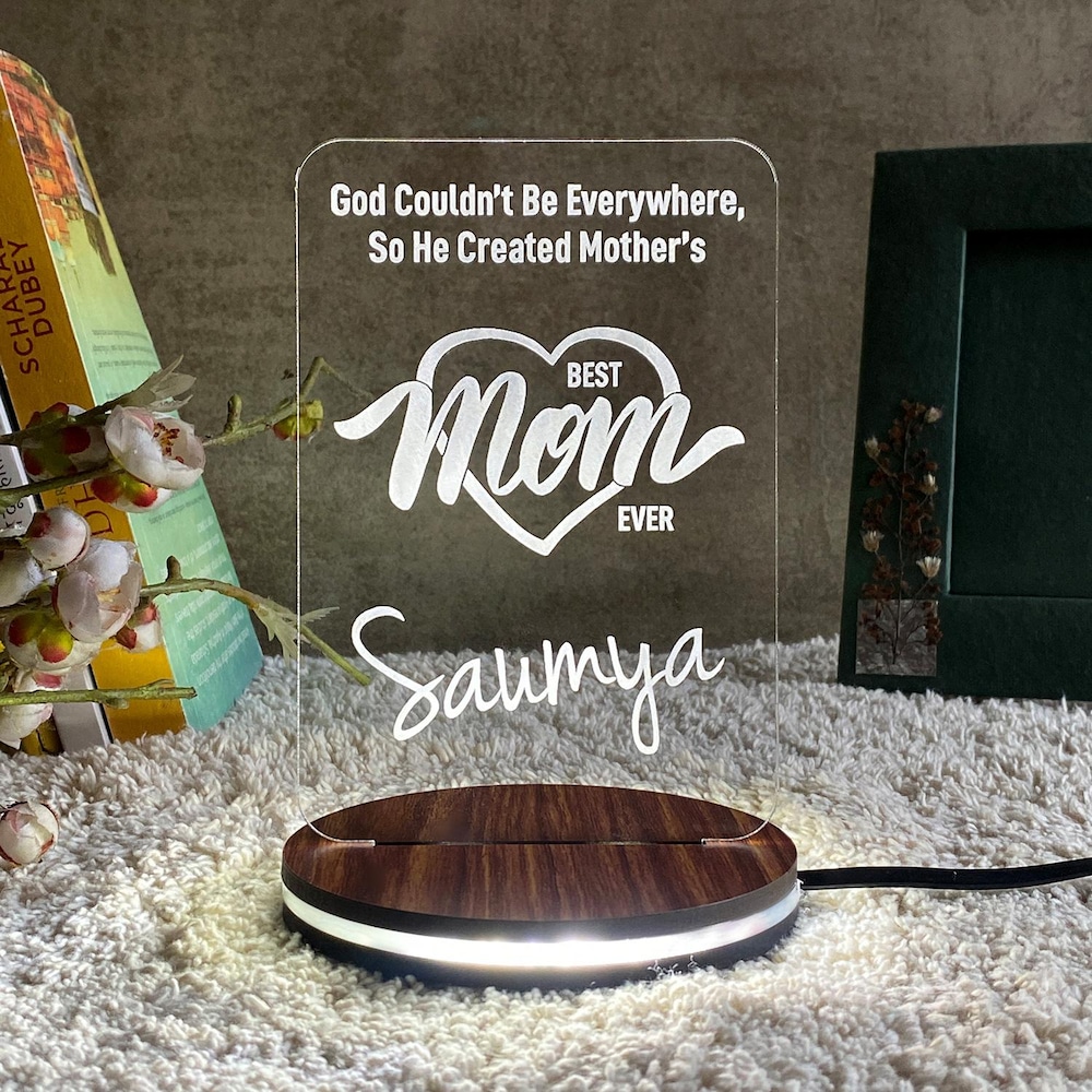  A Thoughtful LED Engraved Gift For Mom