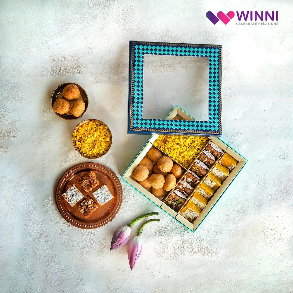  Sweets Snacks N Namkeen Gift