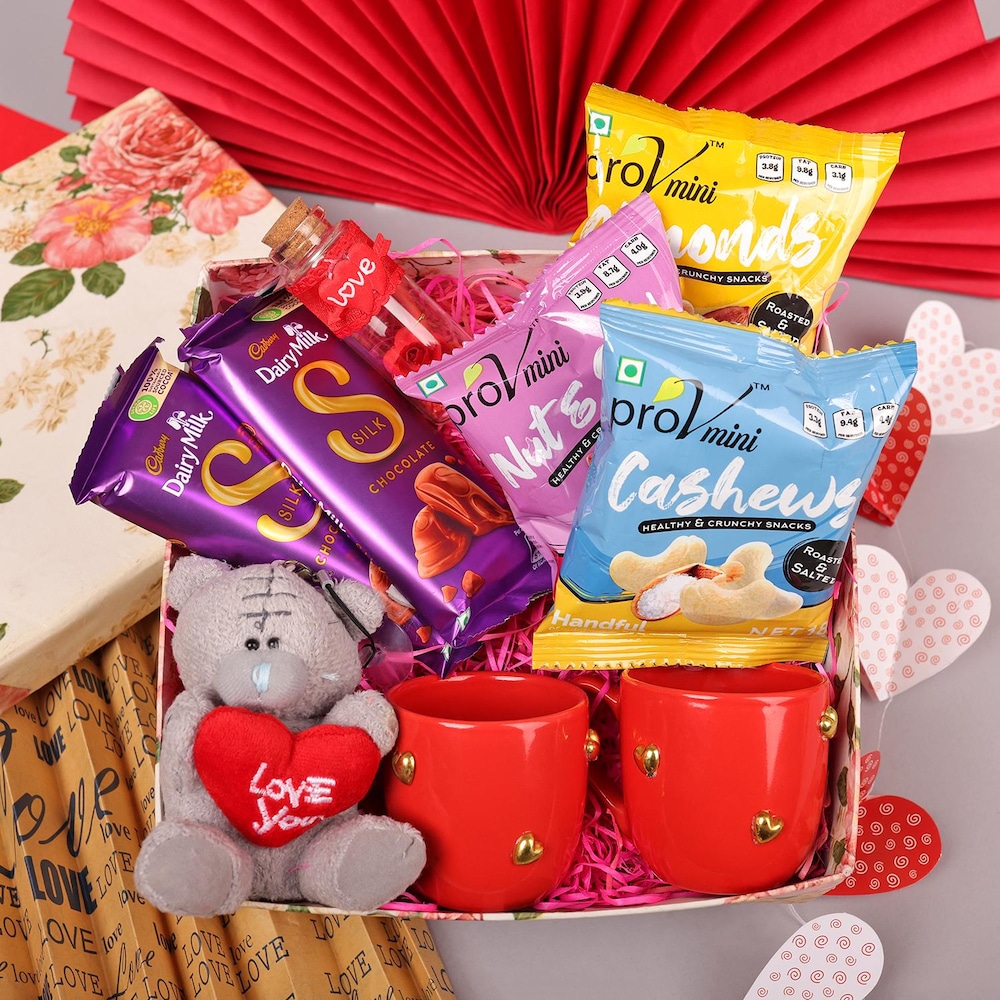  Love Is In The Air Treats Hamper