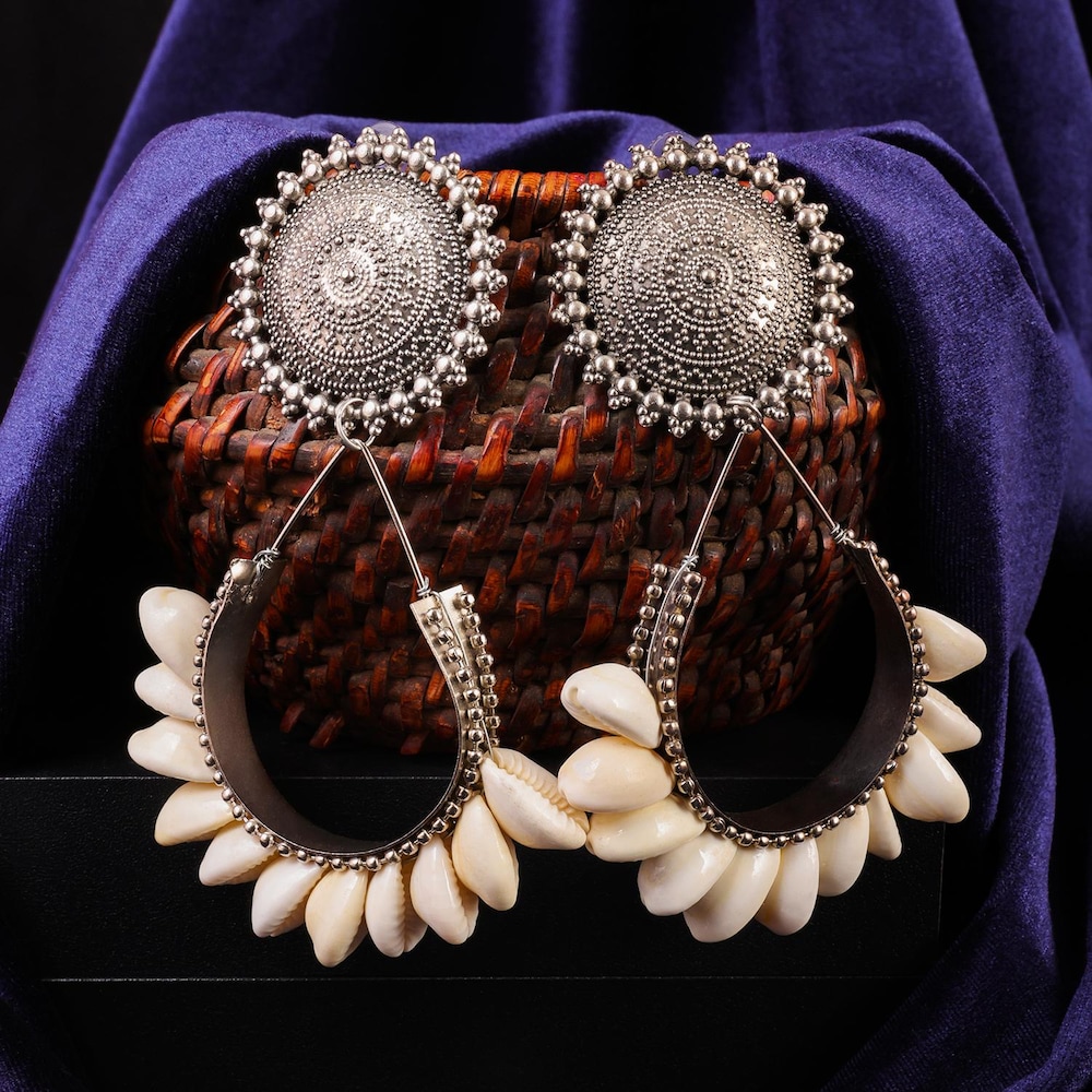  Oxidised Shell Drop Earrings