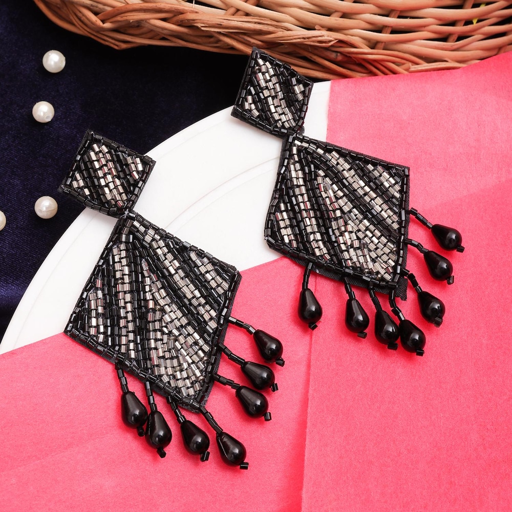  Silver And Black Beads Studded Earrings