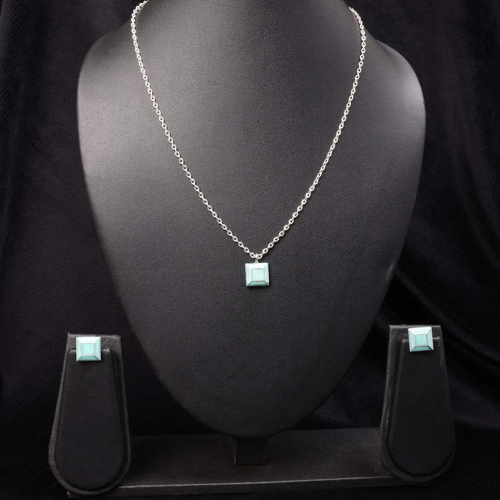  Turquoise Shine Square Earring And Pendant Set