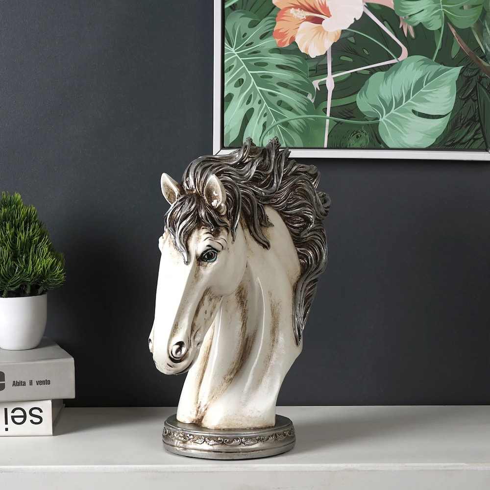  Alluring Mustang Silver Table Decor