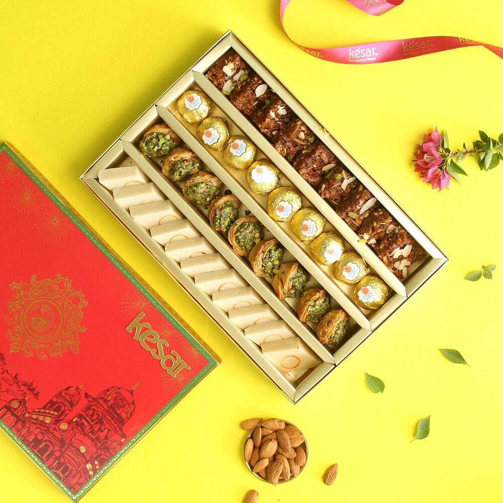  Flavourful Evergreen Mithai Box
