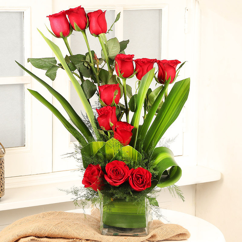  Long Stem Red Rose Vase
