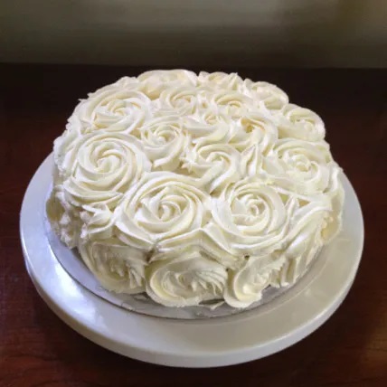  White Special Rose Cake